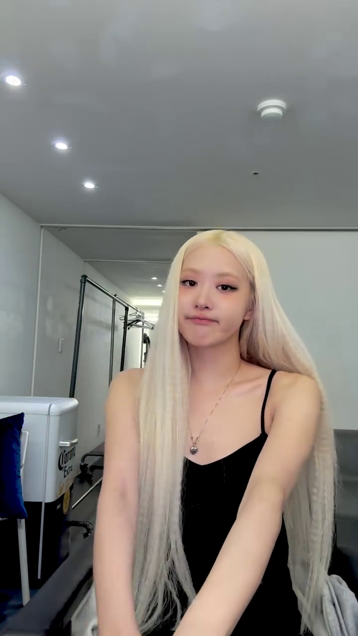 Image 8128020 from Rosé || Roseanne Park - BLΛƆKPIИK ( BLACKPINK )