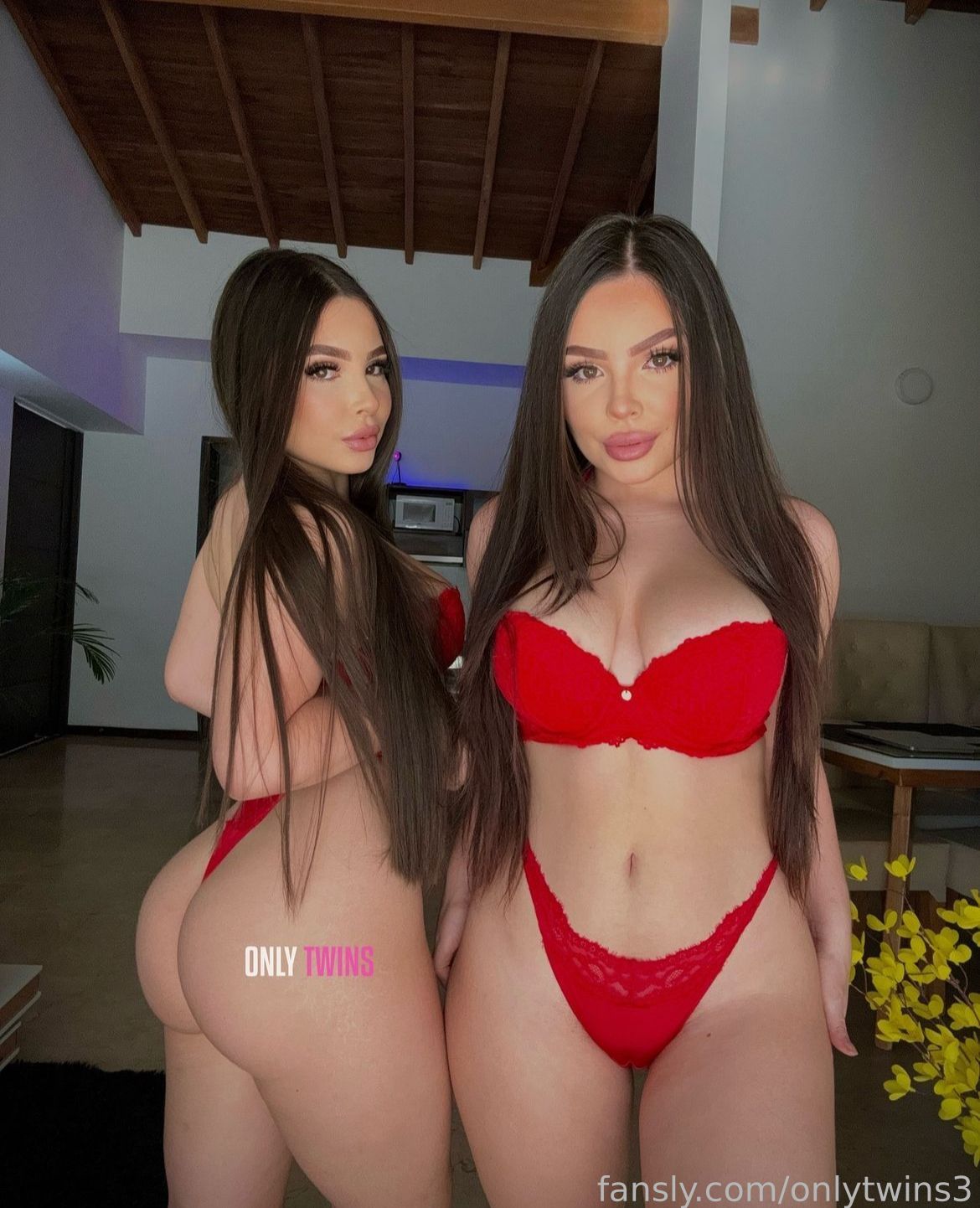 Image 8136492 from Onlytwins (Columbian Twin sisters)