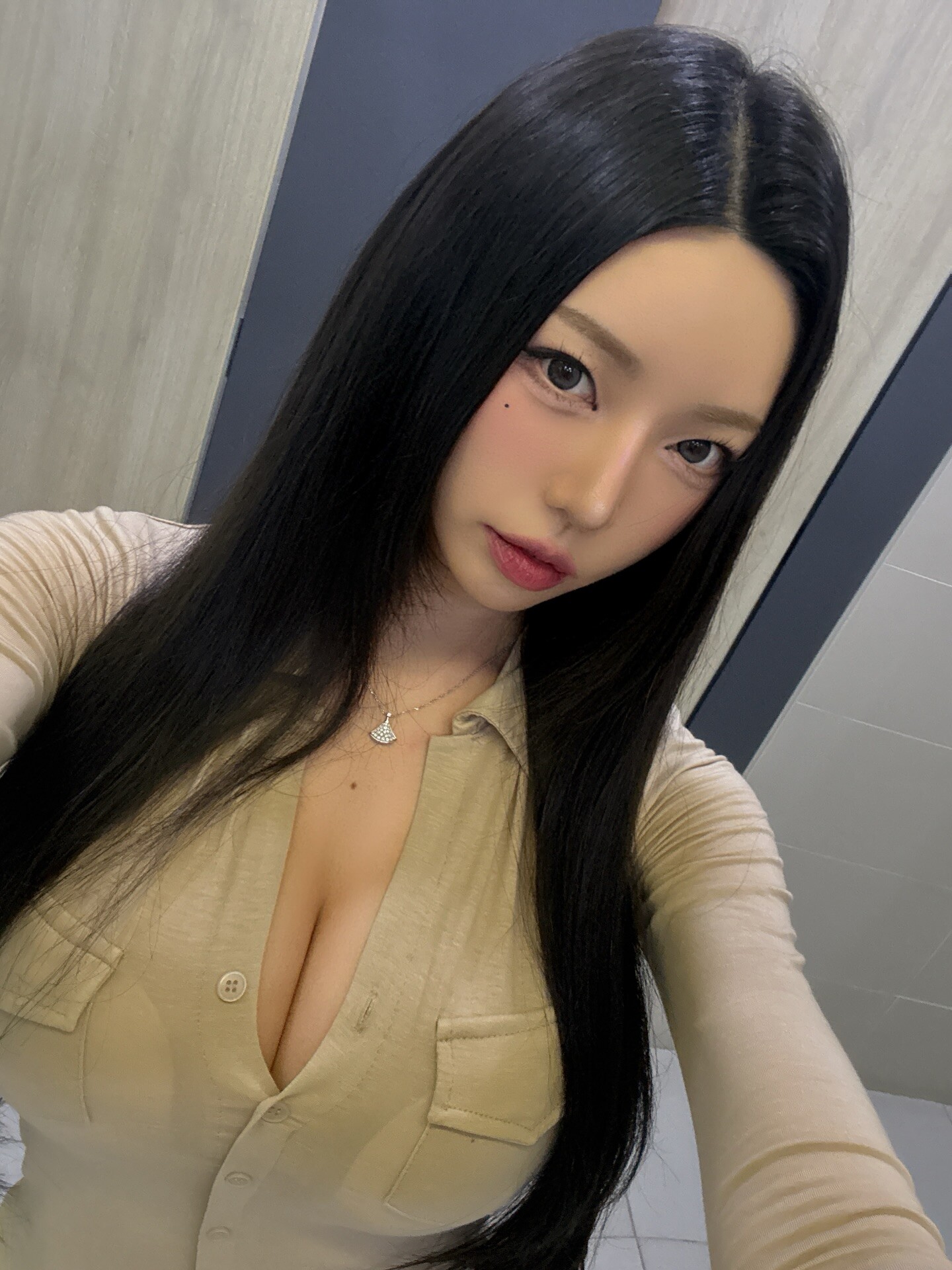 Image 8159888 from h___rvn | rvn1015 | 동그란 | Dongeuran
