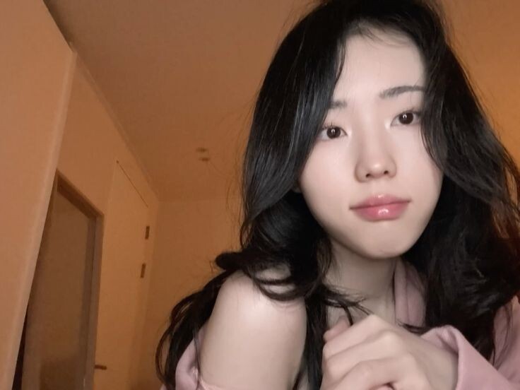 Image 8236446 from Laurine ASMR