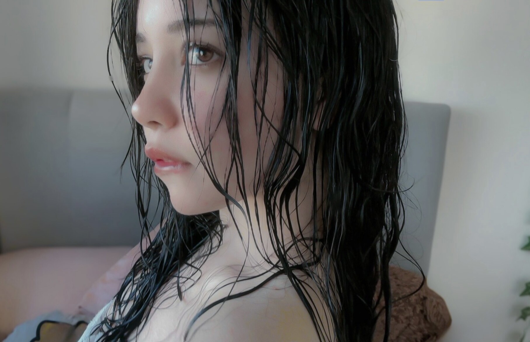 Image 8242505 from Shiny ASMR