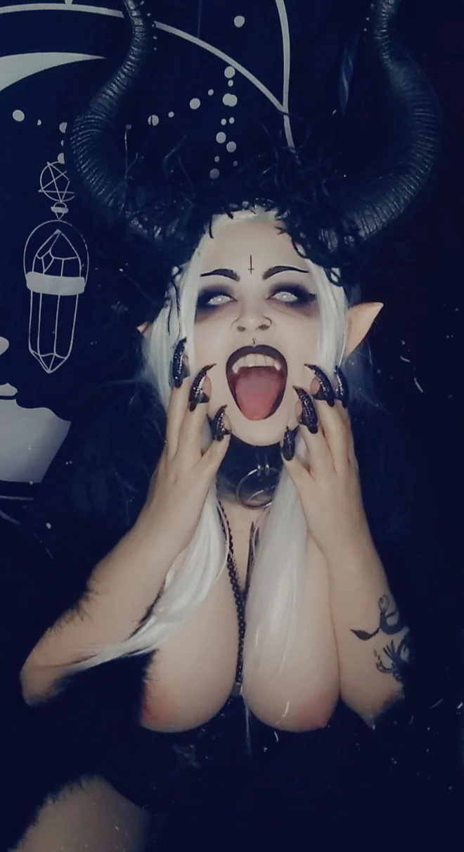 Image 8318467 from SpookshowBebe / the_feralhousewife