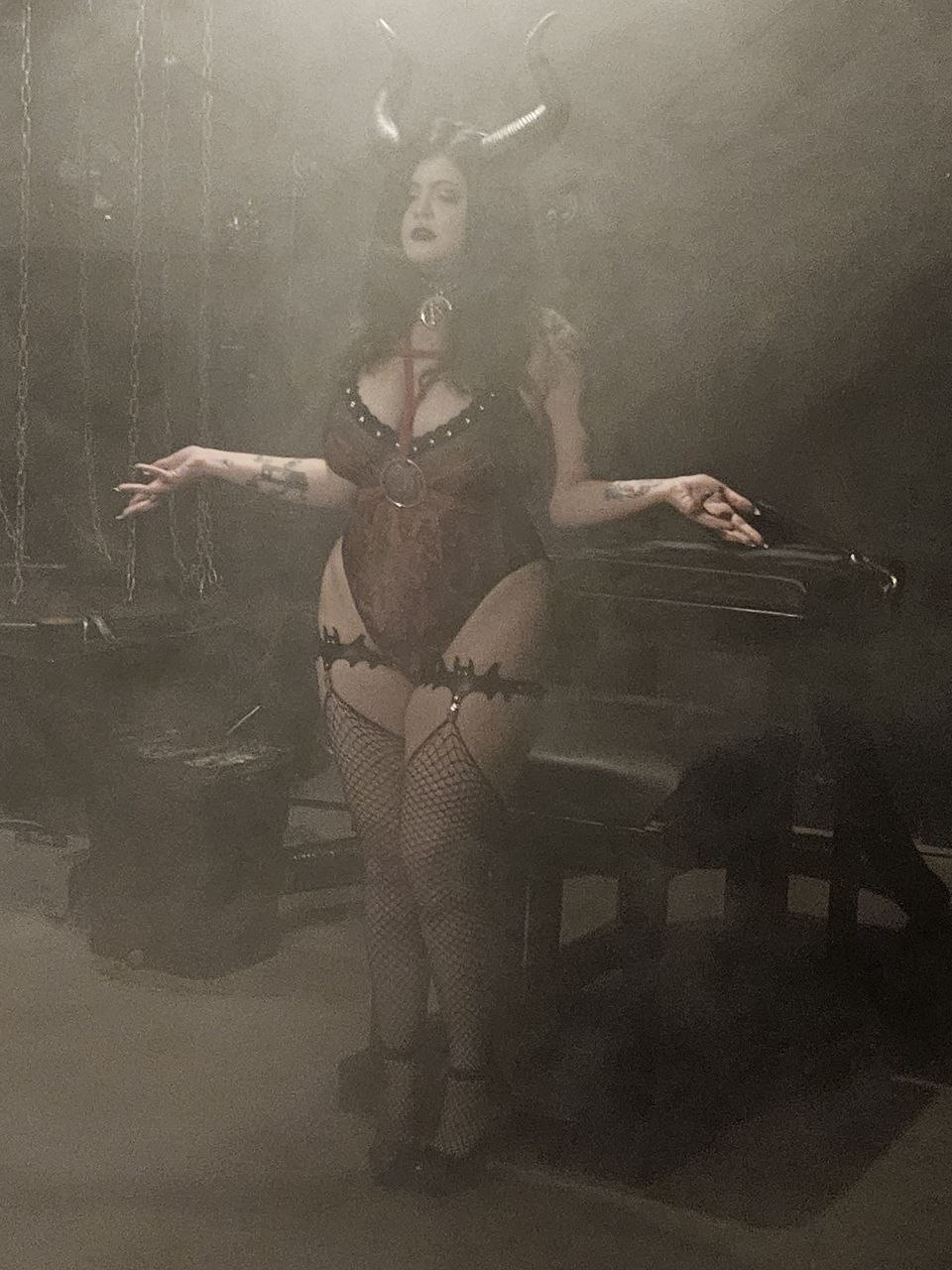 Image 8318484 from SpookshowBebe / the_feralhousewife