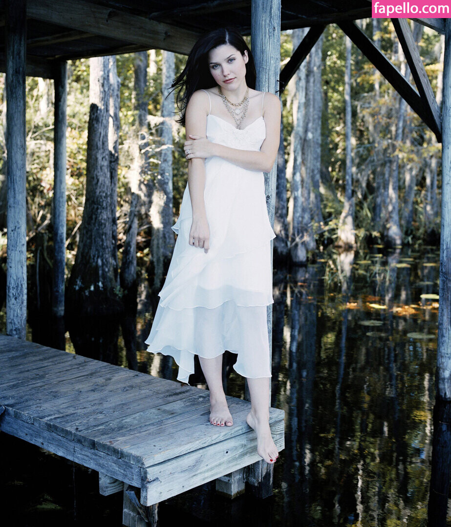 Image 8359369 from Sophia Bush