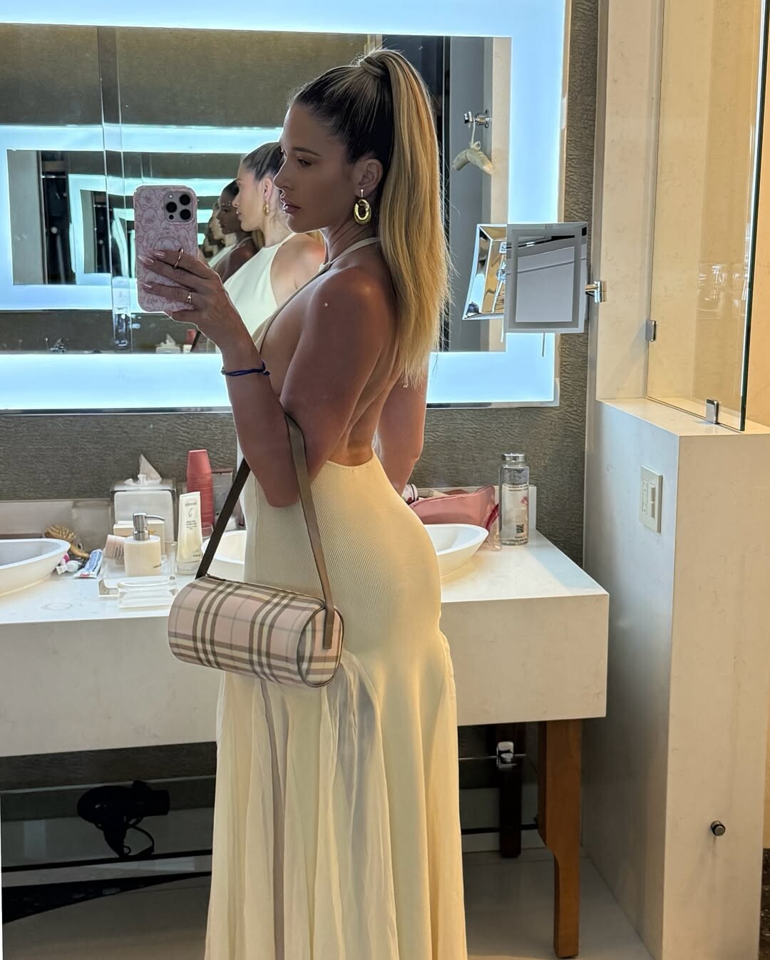 Image 8369351 from Barbie Blank aka Kelly Kelly (WWE)
