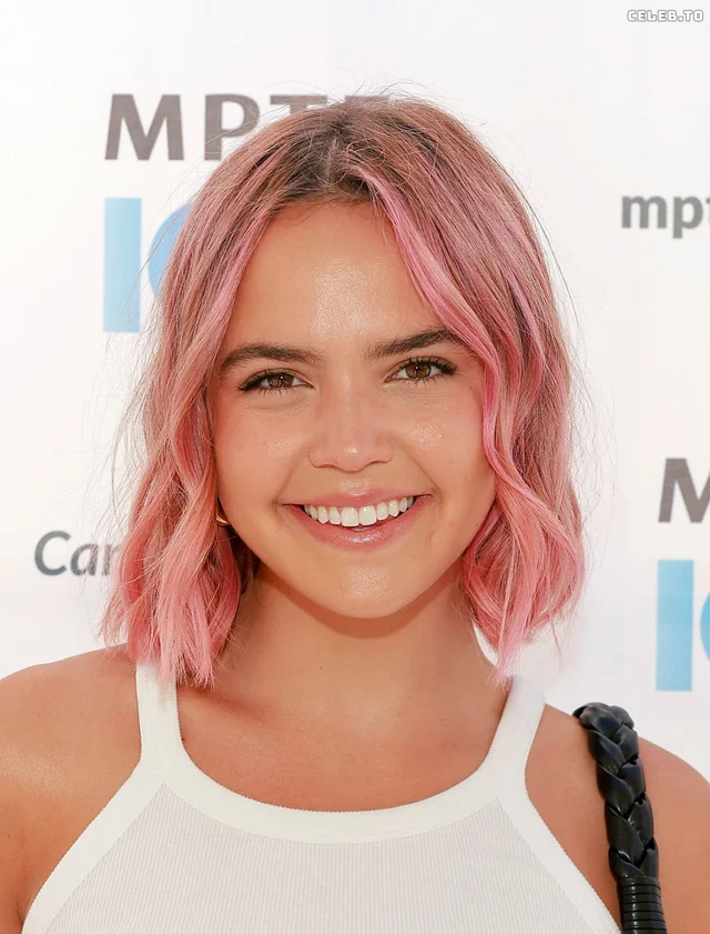 Image 8400505 from Bailee Madison