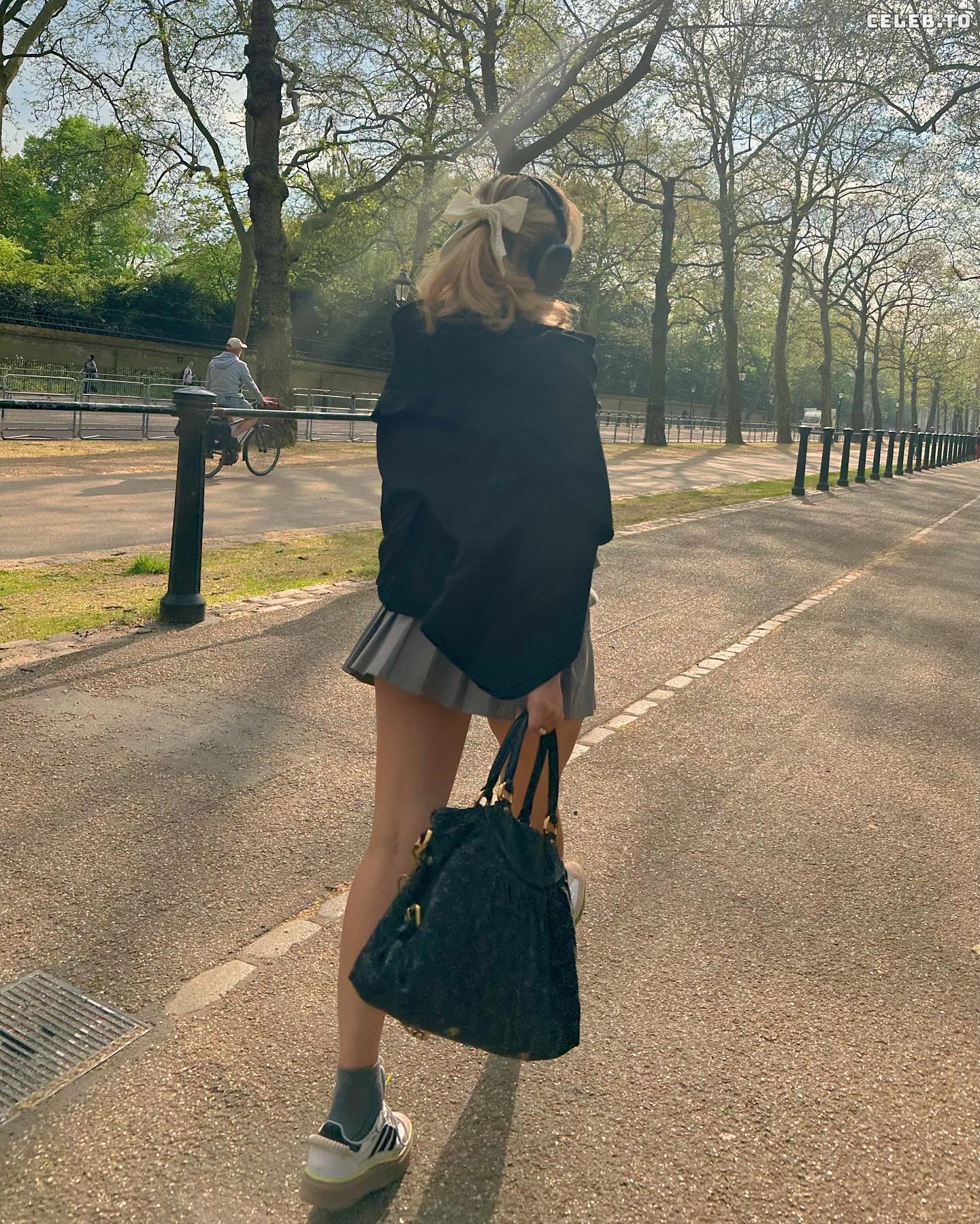 Image 843040 from Brec Bassinger