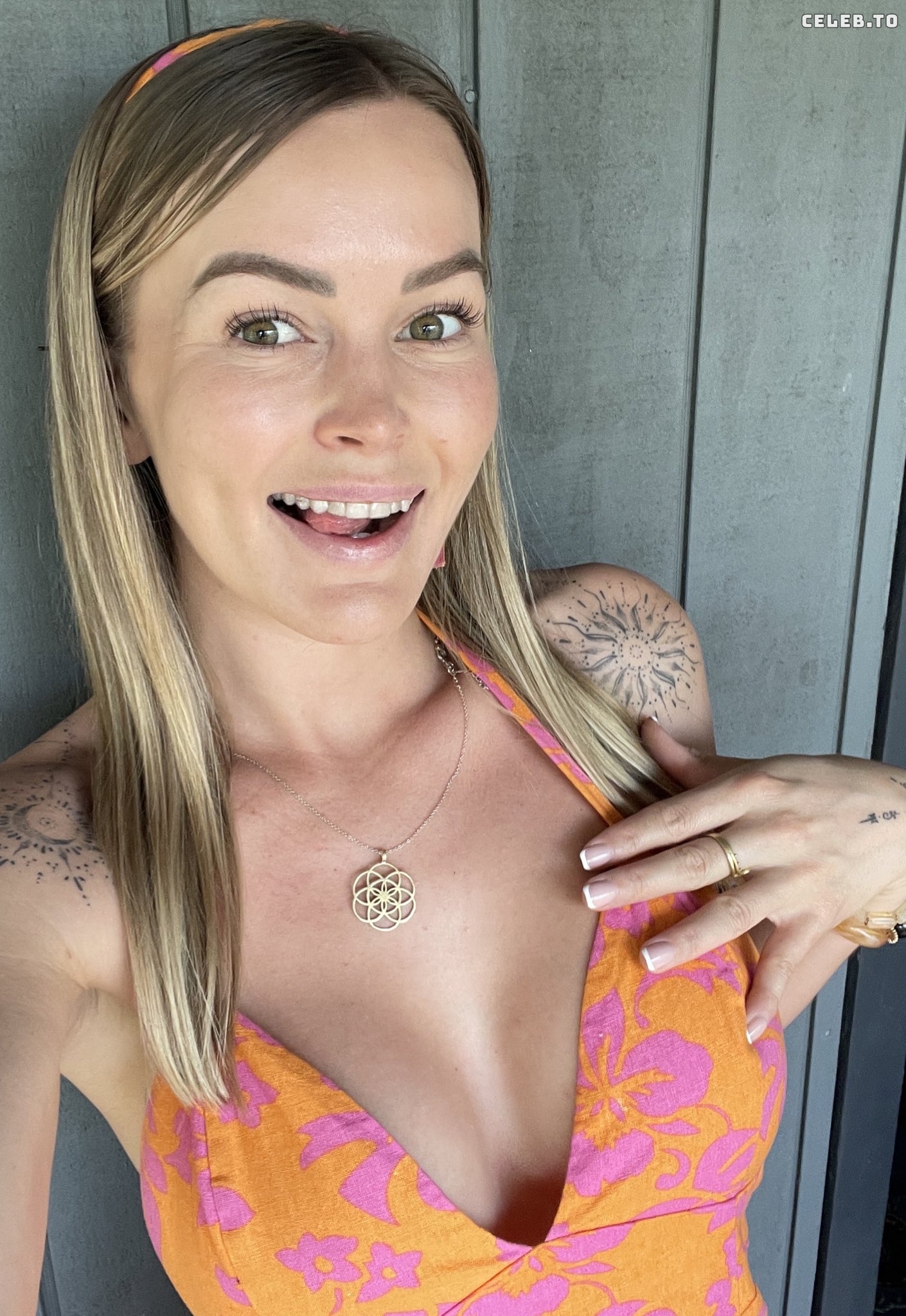 Image 8518507 from Elle Knox