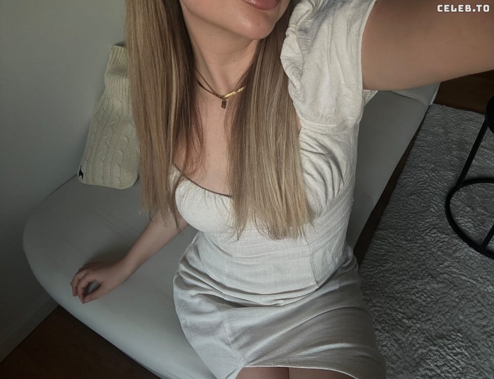 Image 8731095 from cutieemilia