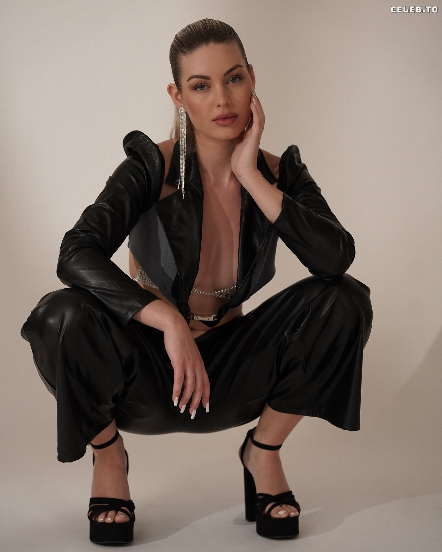 Image 885554 from LYDIA ISABELL