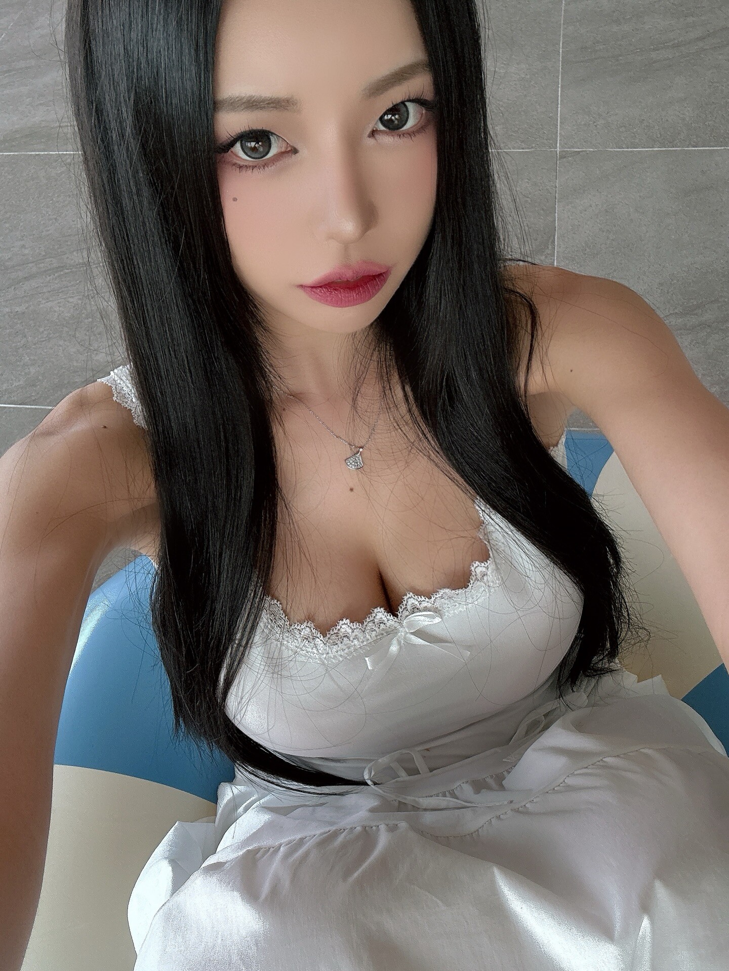 Image 8857254 from h___rvn | rvn1015 | 동그란 | Dongeuran