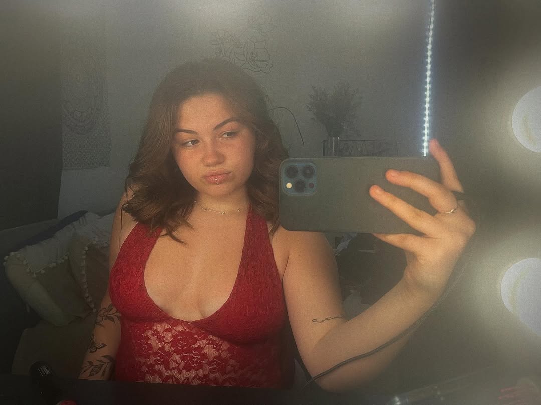 Image 8864265 from Nicole Dyer / nicole_dyerofficial / nicole.dyerofficial