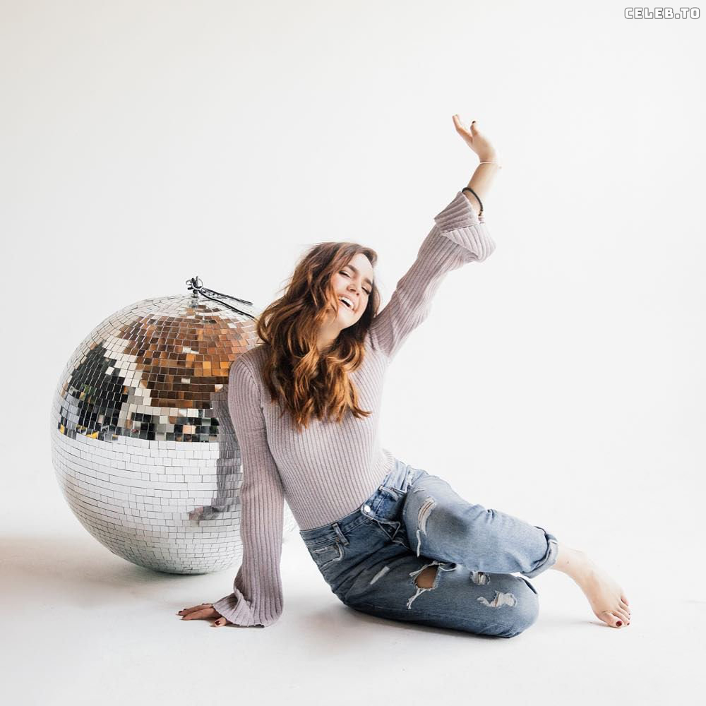 Image 8910758 from Bailee Madison