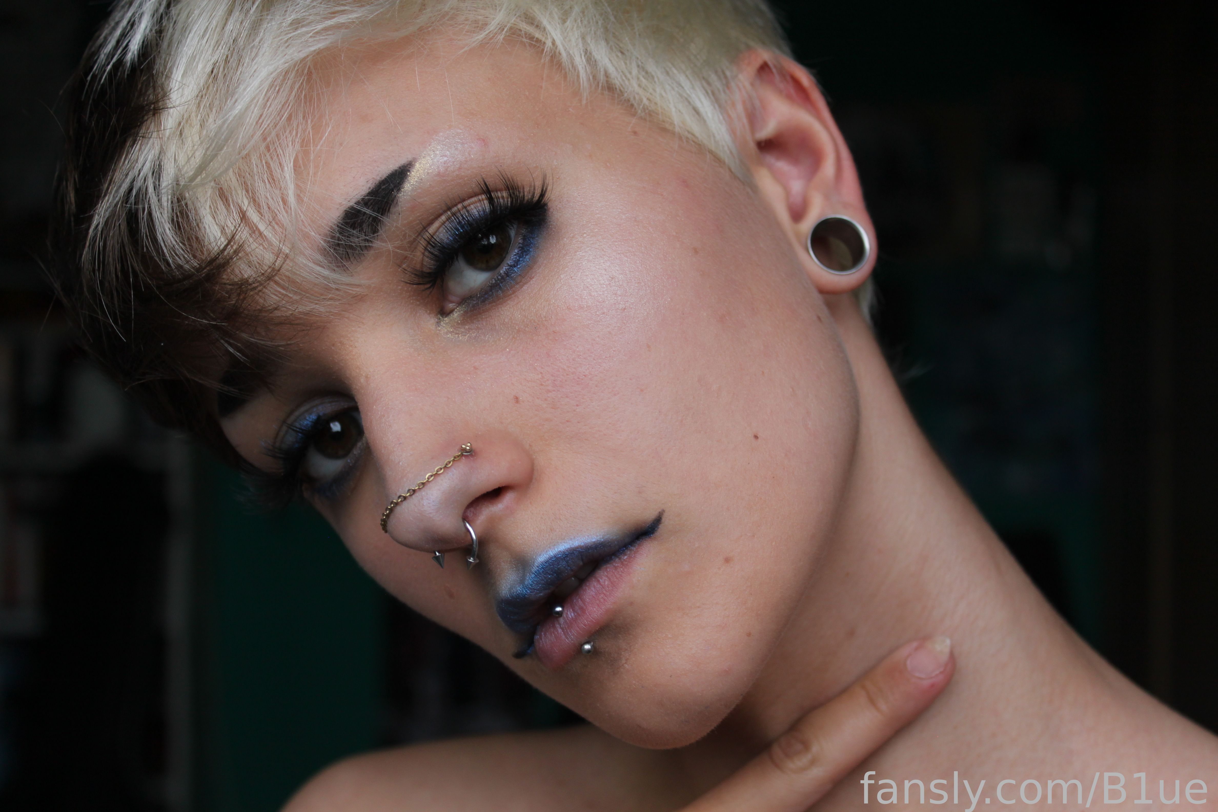 Image 9040592 from B1ue