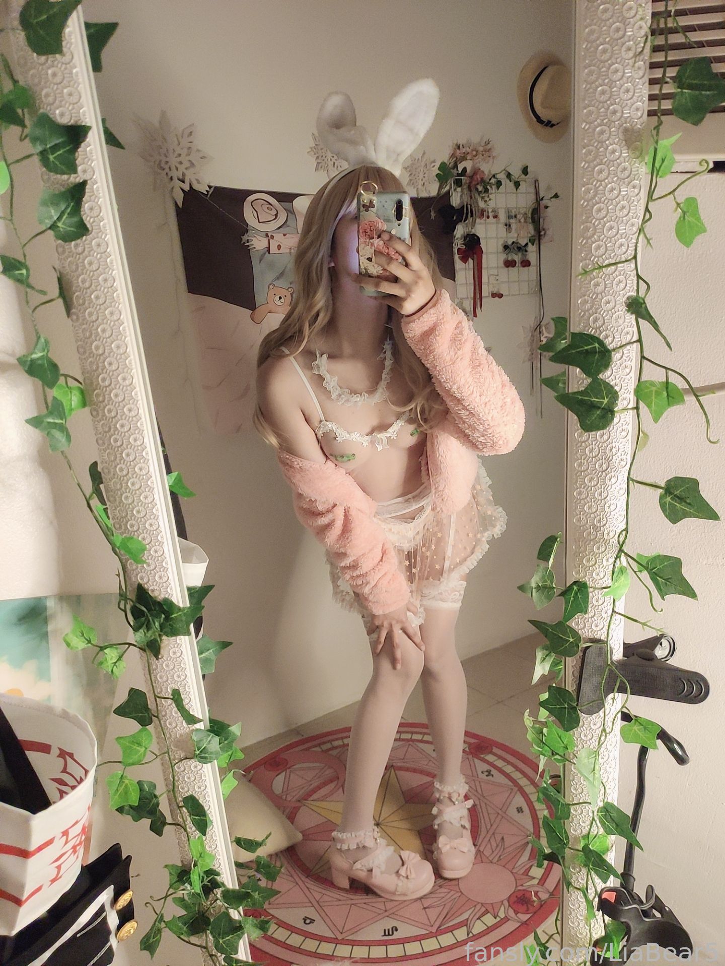 Image 9150358 from LiaBear5