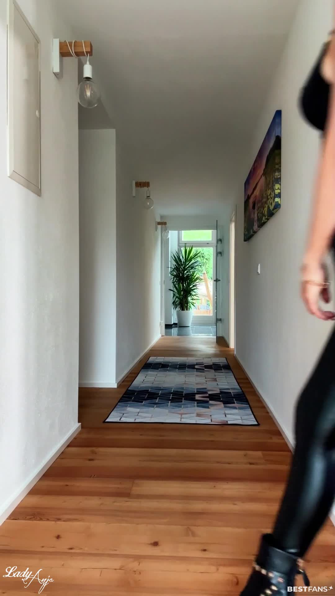 Video 387561 from LadyAnja