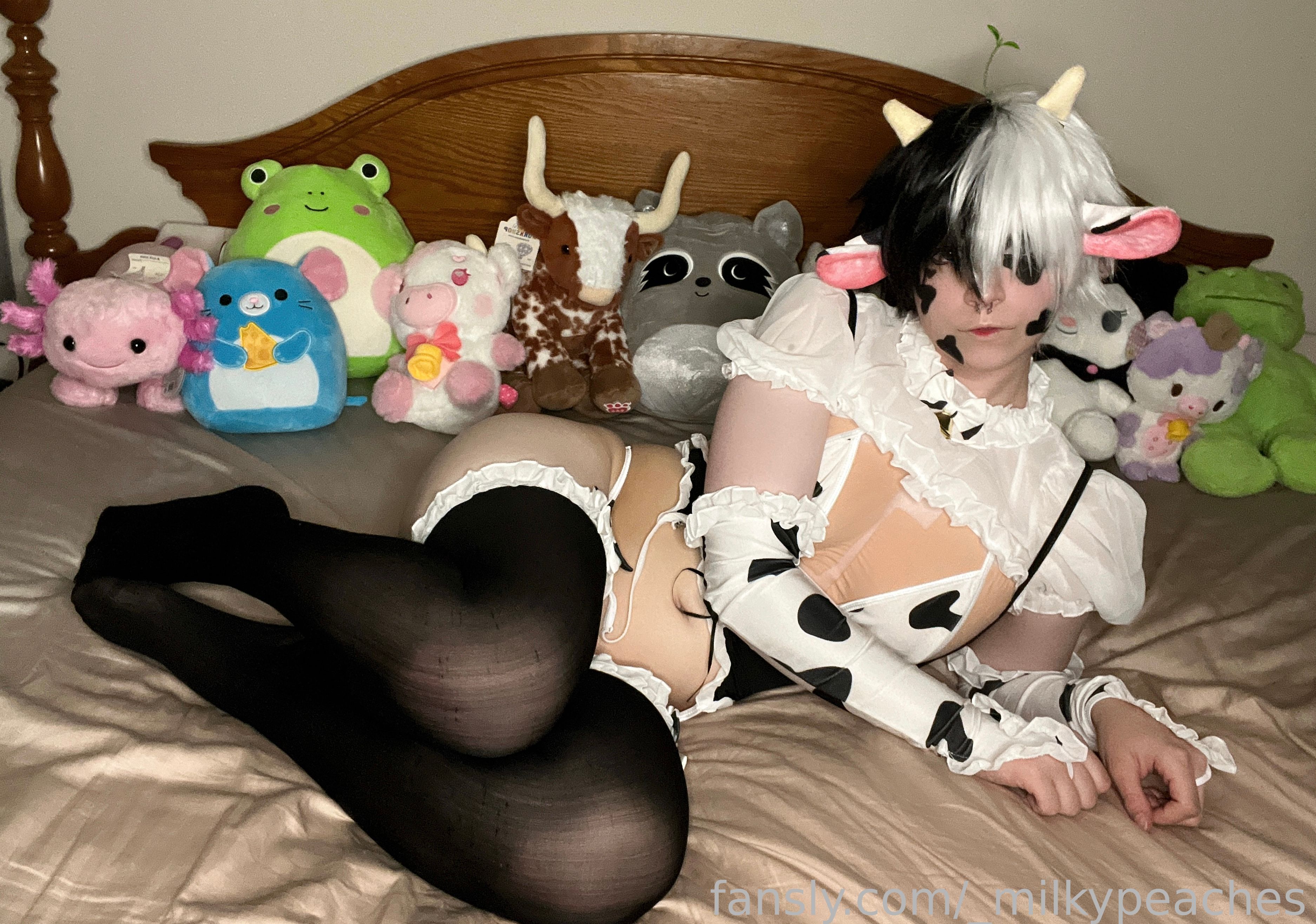 Image 9252769 from _PeachPawz