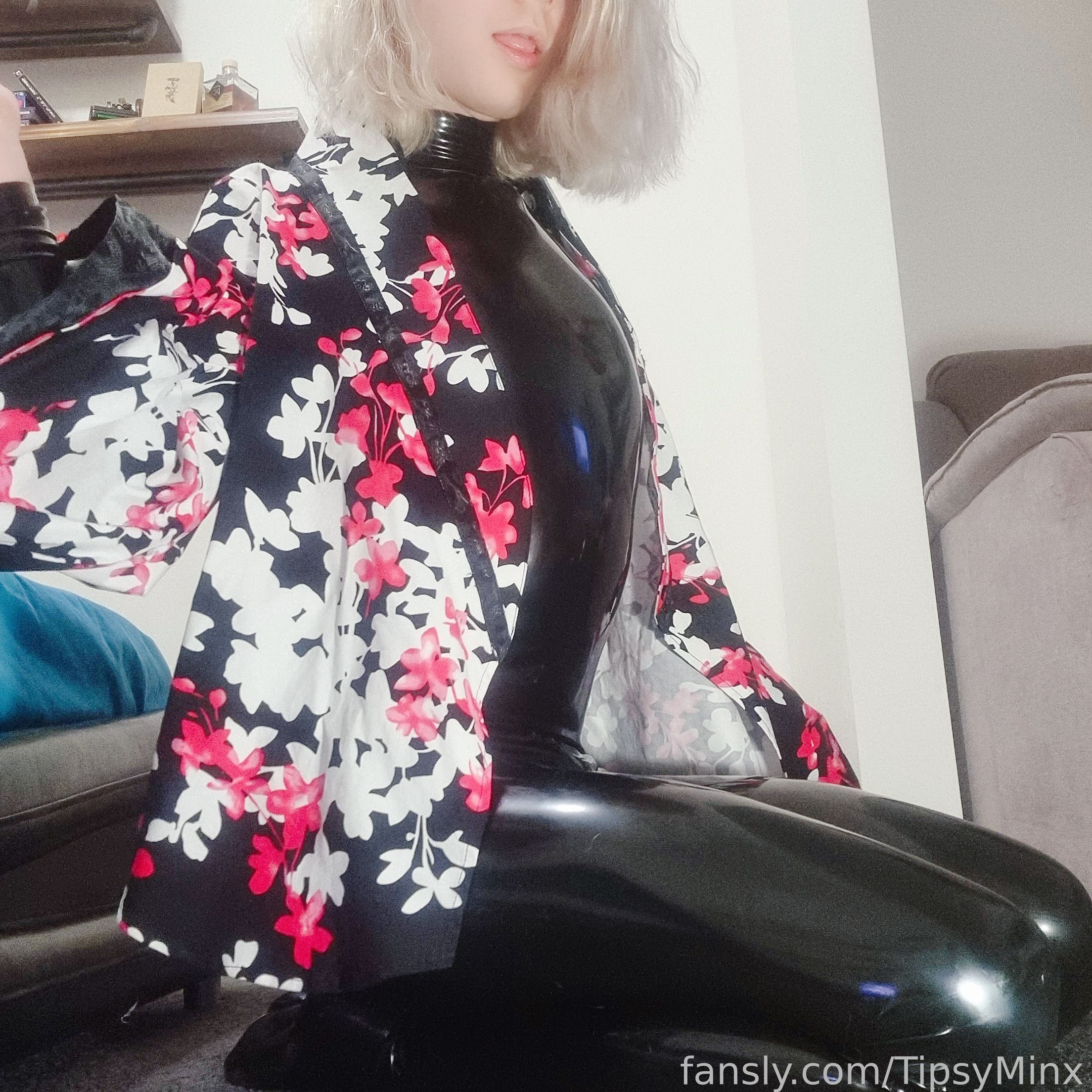 Image 9330352 from TipsyMinx