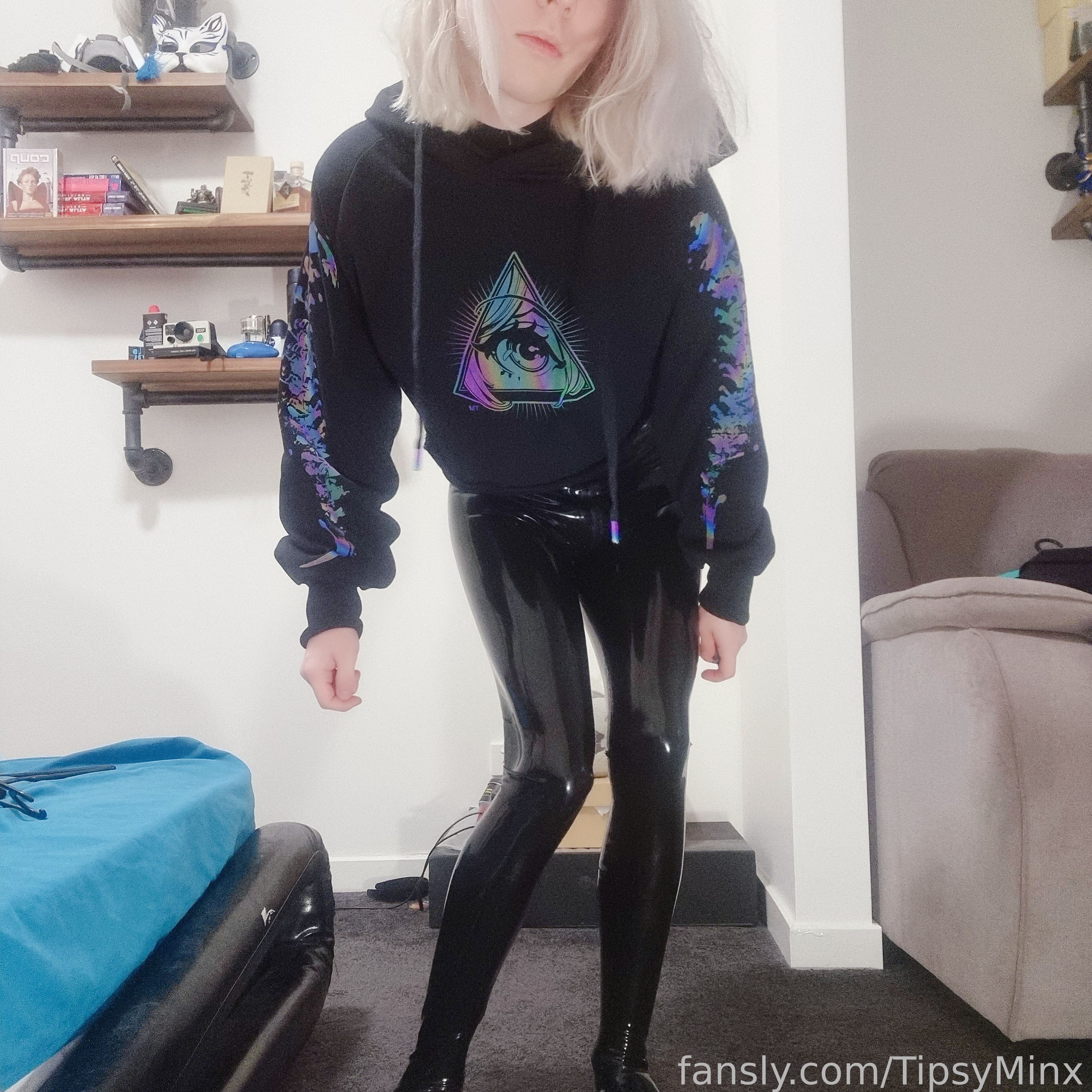 Image 9330374 from TipsyMinx