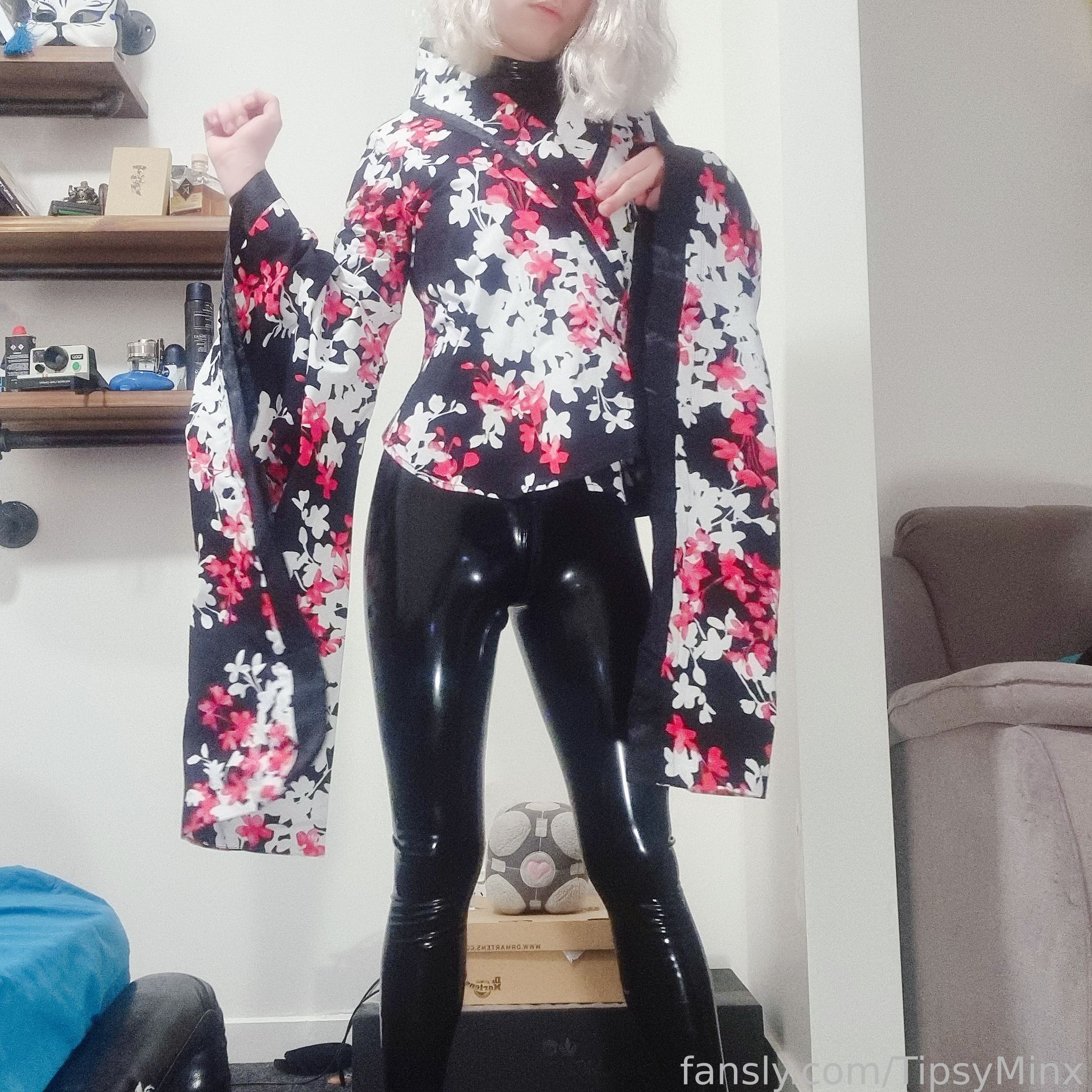 Image 9330410 from TipsyMinx