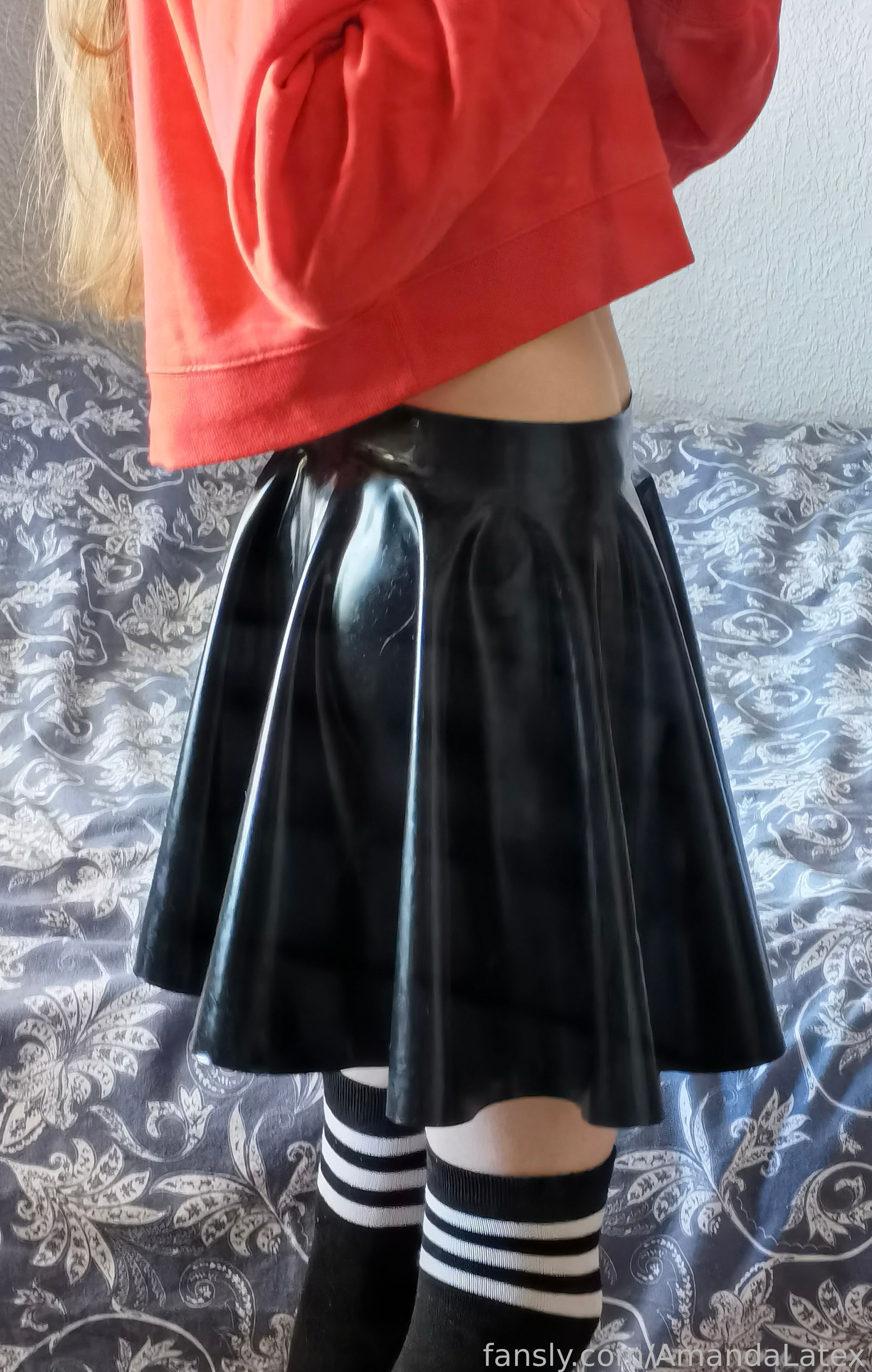 Image 9489108 from AmandaLatex