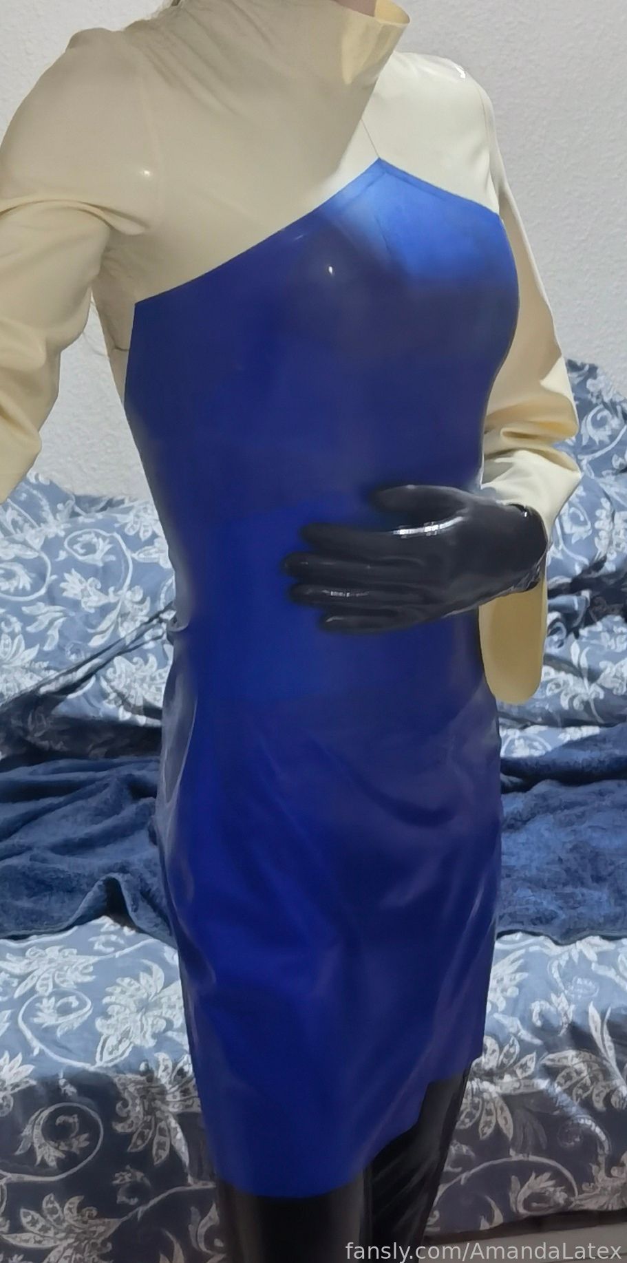 Image 9489143 from AmandaLatex