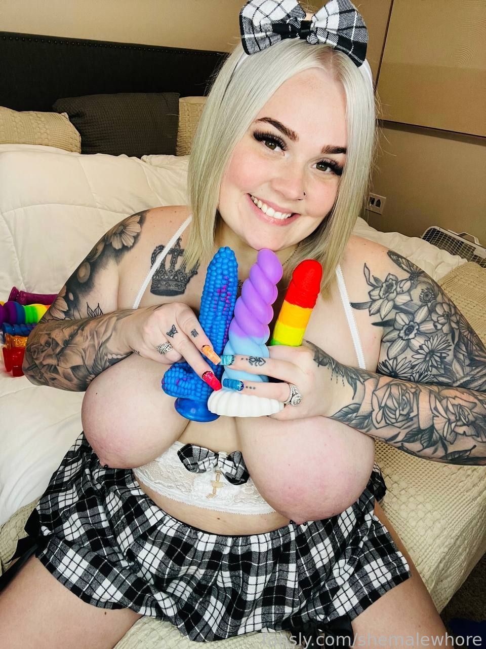 Image 9509186 from shemalewhore