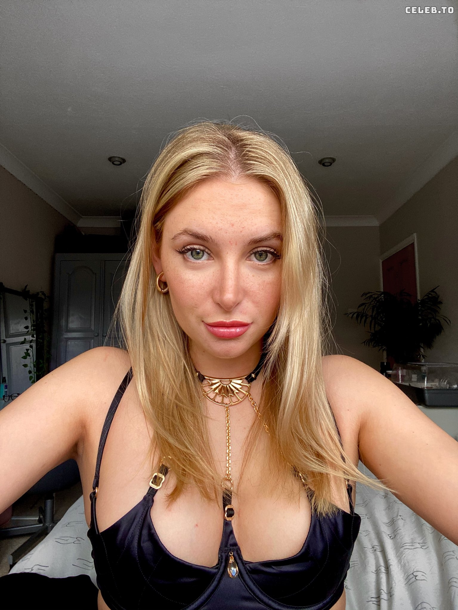 Image 96674 from Larahart44