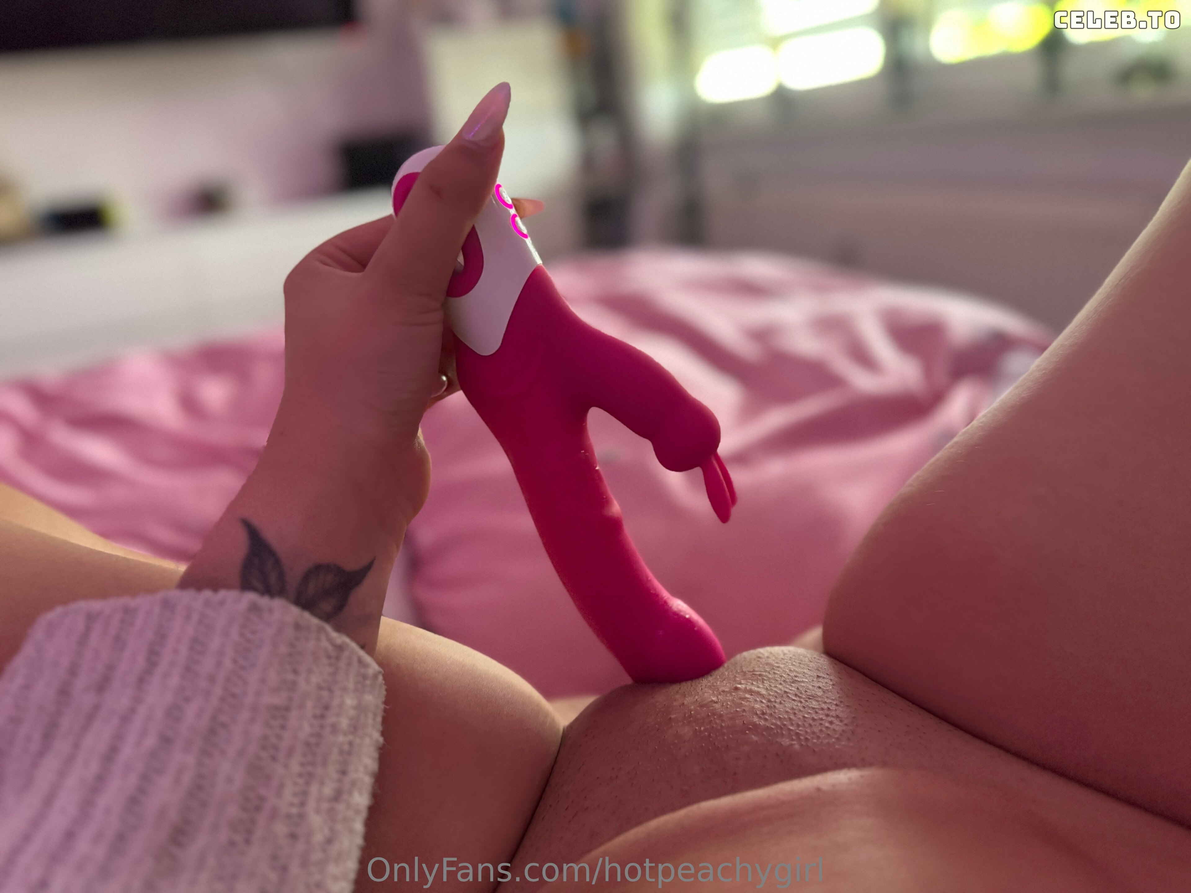 Image 9815297 from Hotpeachygirl