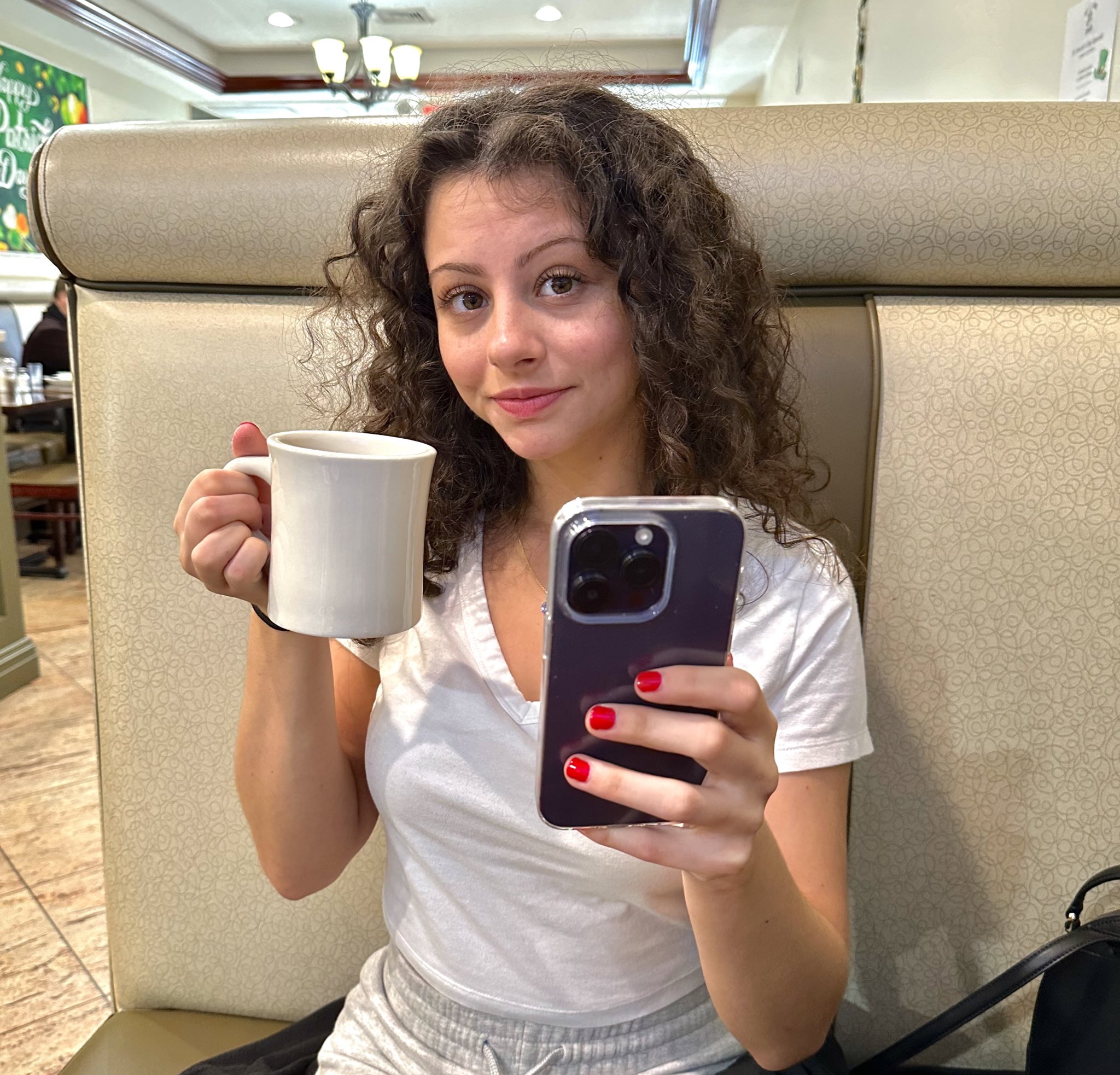 Image 9845115 from missteencrypto / Randi Hipper