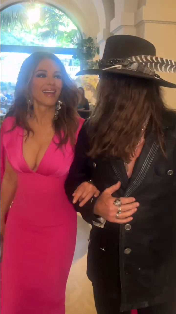 Image 9862048 from Elizabeth Hurley