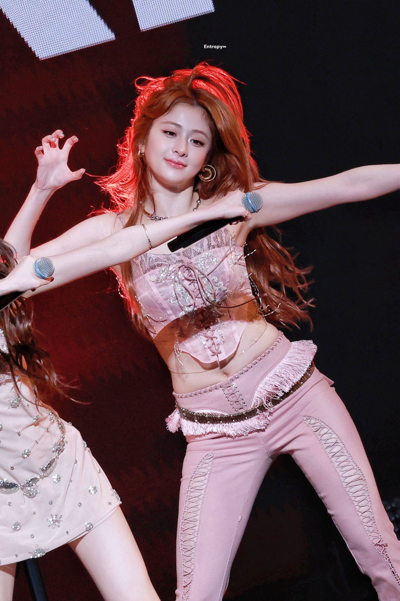 Image 9862816 from Huh Yunjin 허윤진 | LESSERAFIM