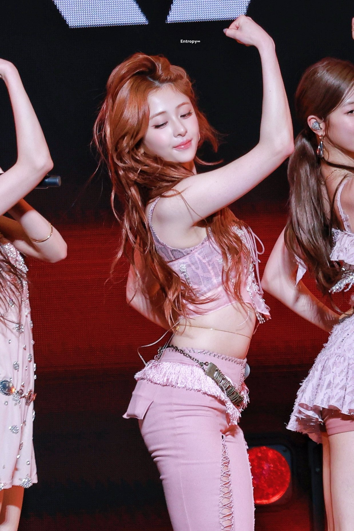 Image 9862817 from Huh Yunjin 허윤진 | LESSERAFIM