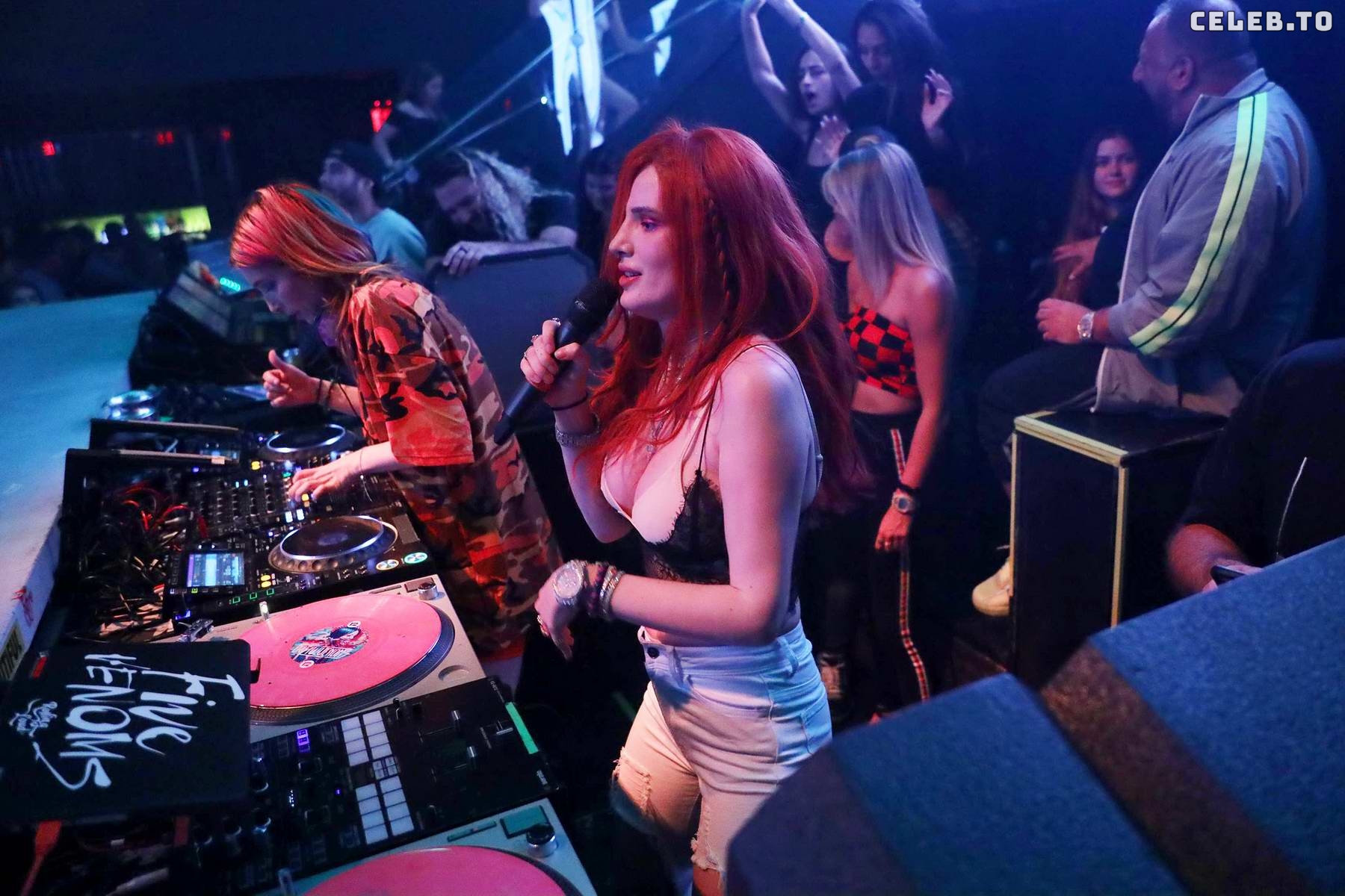 Image 9885337 from Bella Thorne