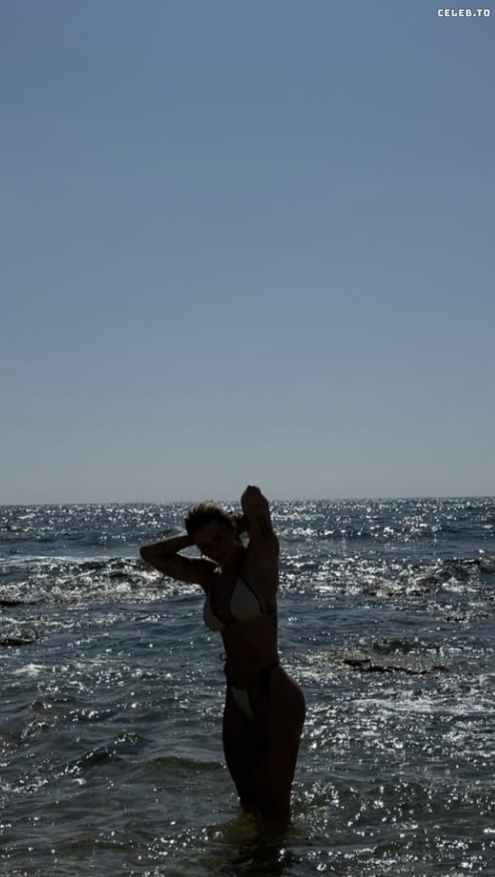 Image 9909332 from Lenaajoy