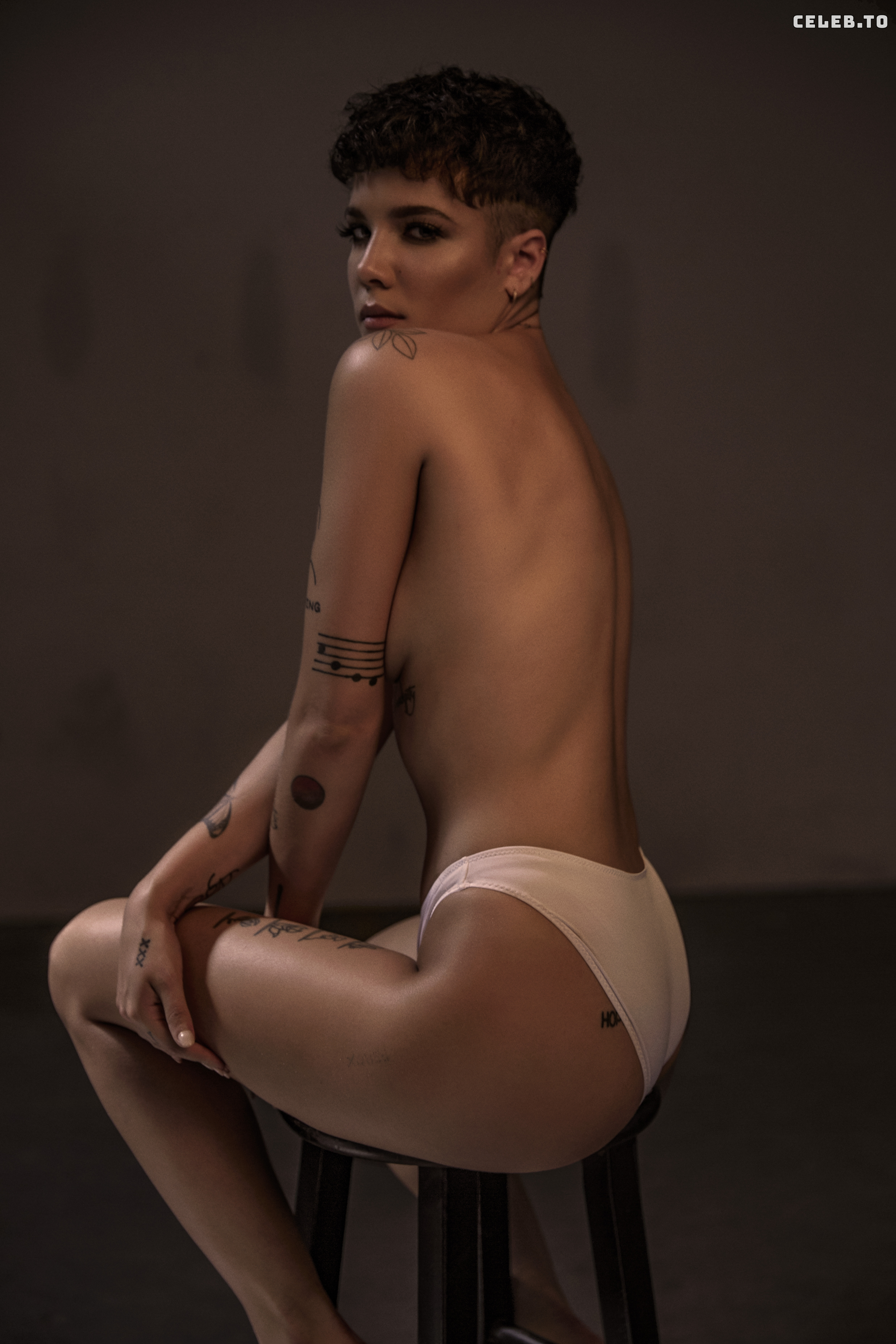 Image 9931300 from Halsey